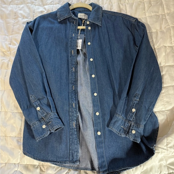 Button-down Fall Blue Jean Denim Shirt - Picture 2 of 5